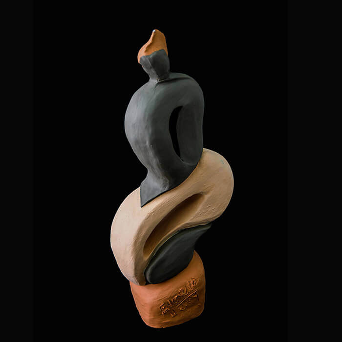 Fen Mugüerza - escultora ceramista - Taller de arte en Ourense - Alma do Brasil